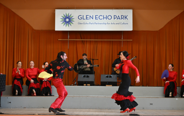 Flamenca dancers on stage
